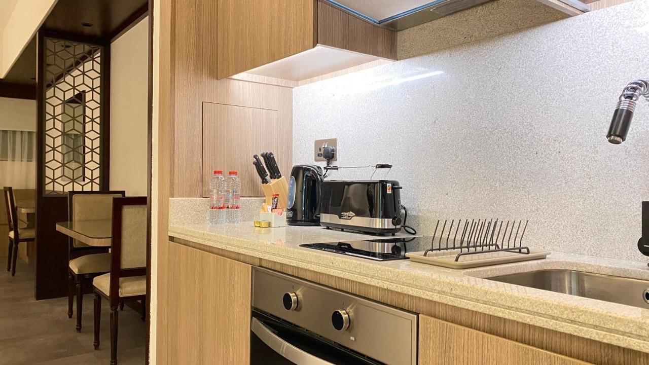 Sitara Hotel Apartment Dubai Exteriör bild
