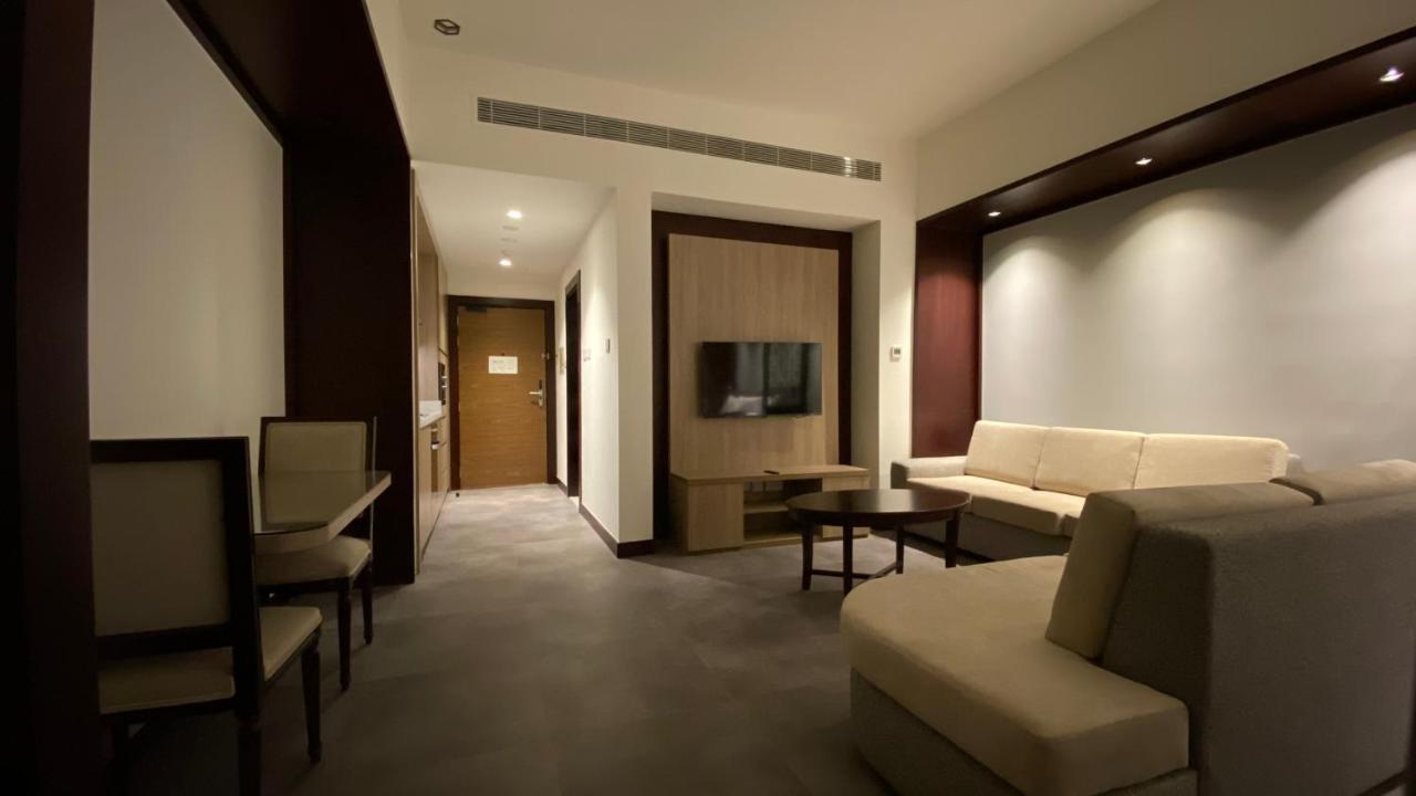 Sitara Hotel Apartment Dubai Exteriör bild