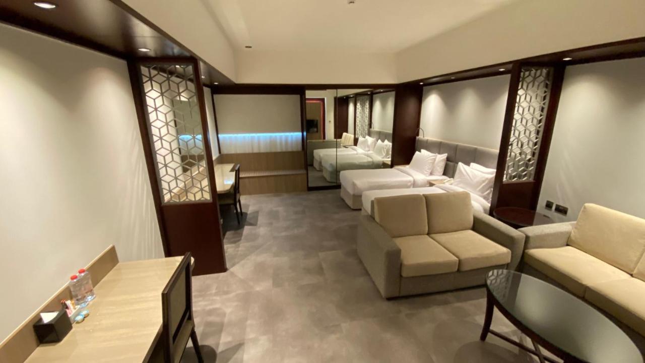 Sitara Hotel Apartment Dubai Exteriör bild