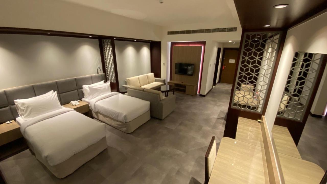 Sitara Hotel Apartment Dubai Exteriör bild