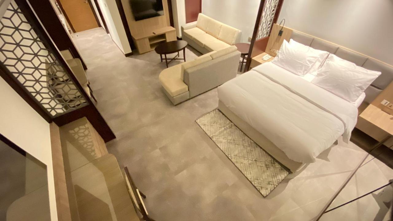 Sitara Hotel Apartment Dubai Exteriör bild
