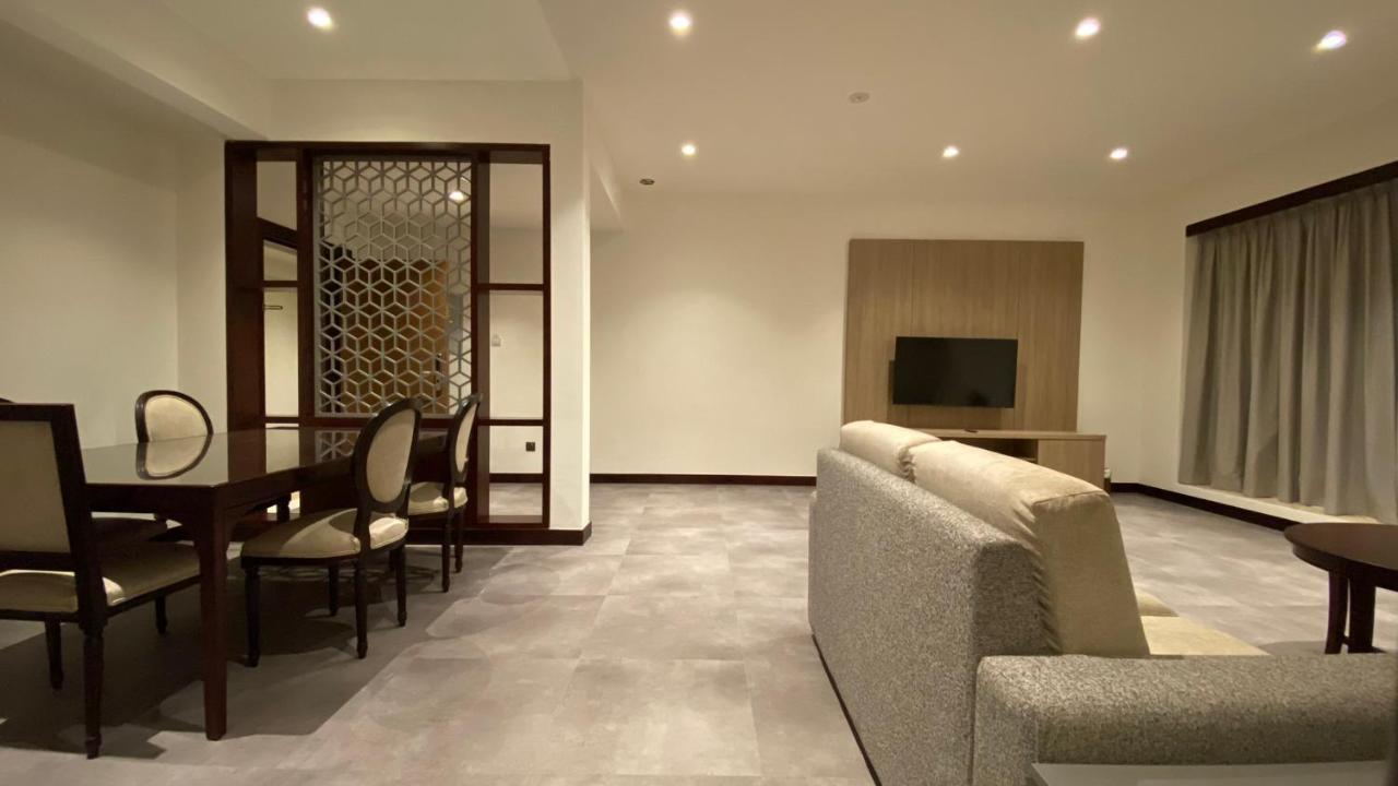Sitara Hotel Apartment Dubai Exteriör bild