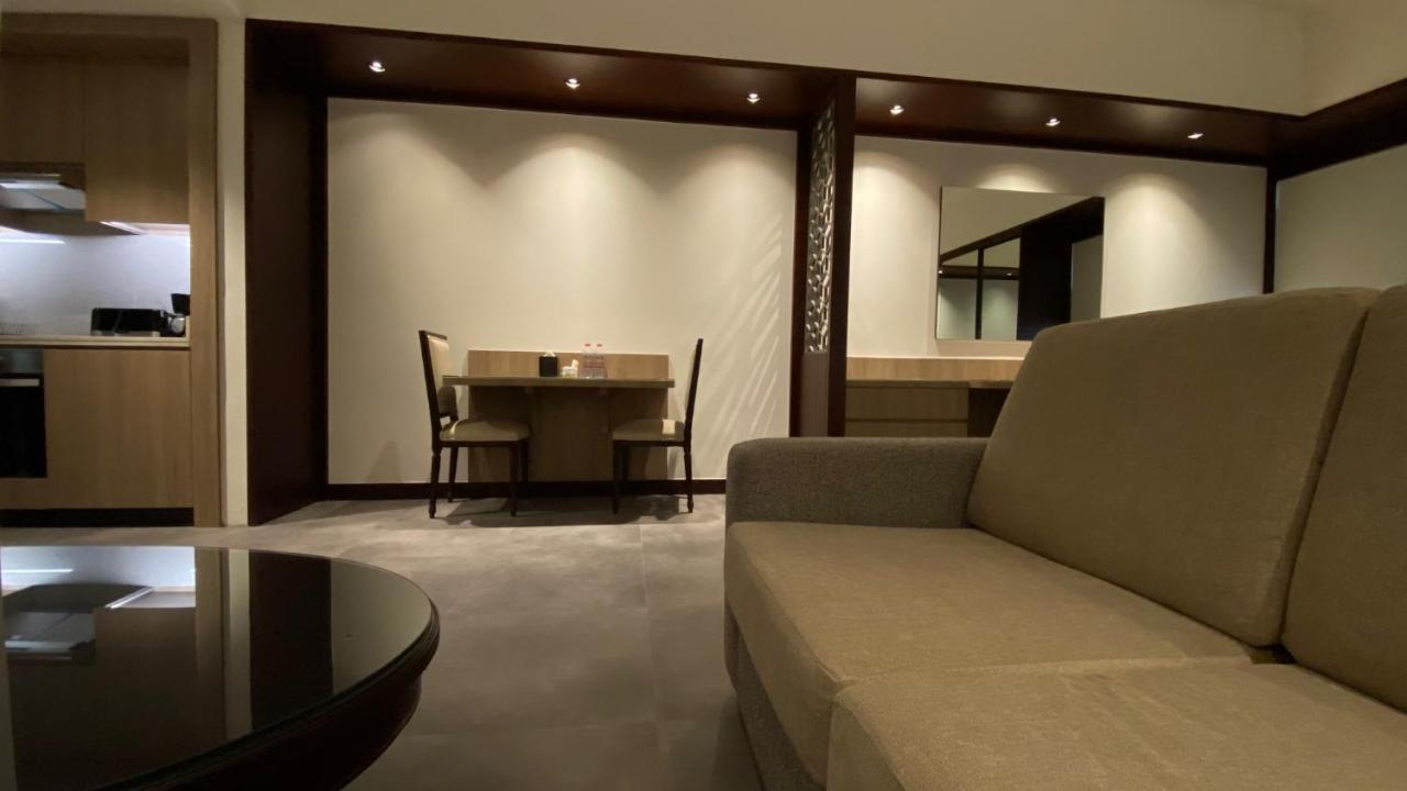 Sitara Hotel Apartment Dubai Exteriör bild