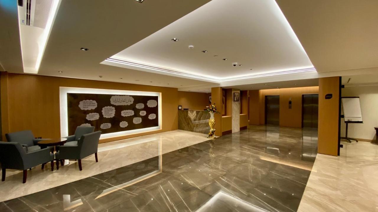 Sitara Hotel Apartment Dubai Exteriör bild
