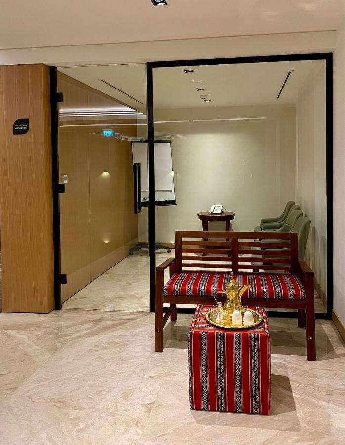 Sitara Hotel Apartment Dubai Exteriör bild